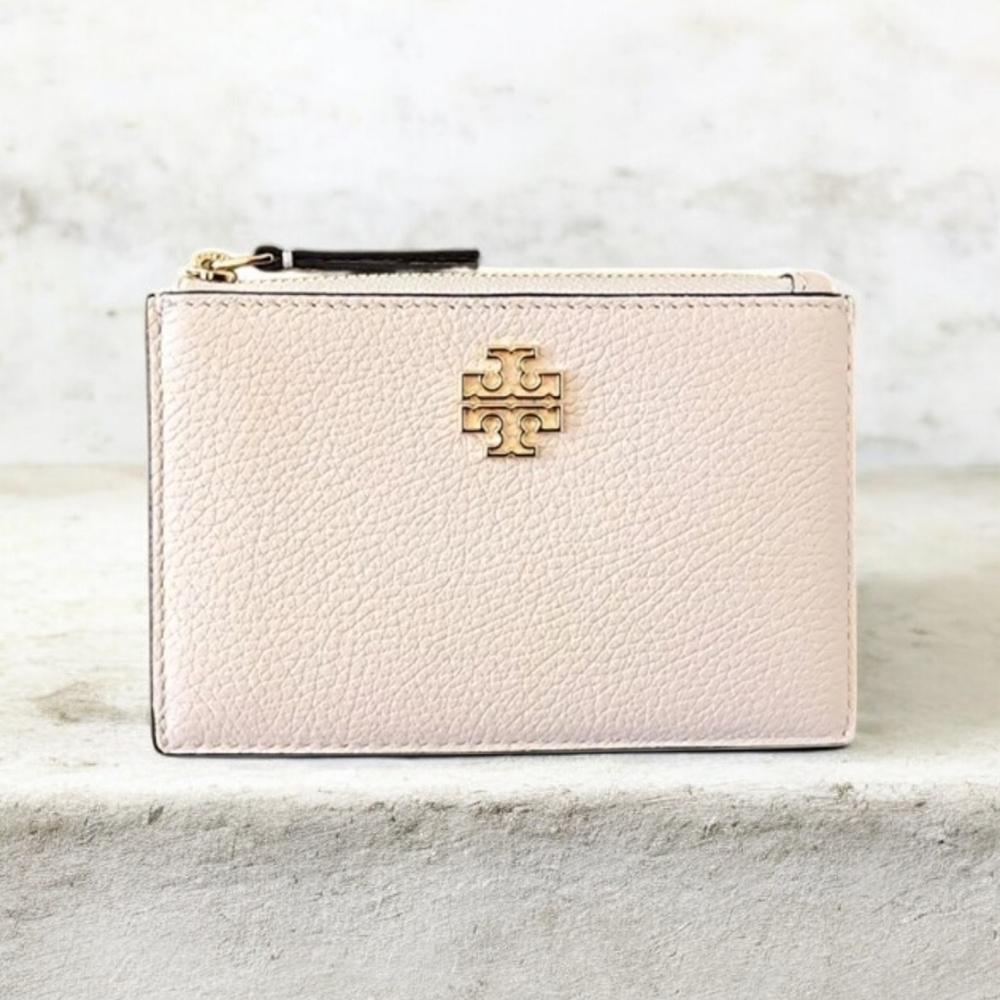 Tory Burch Light Pink Leather Wallet/ Still Wrapped From The Store
